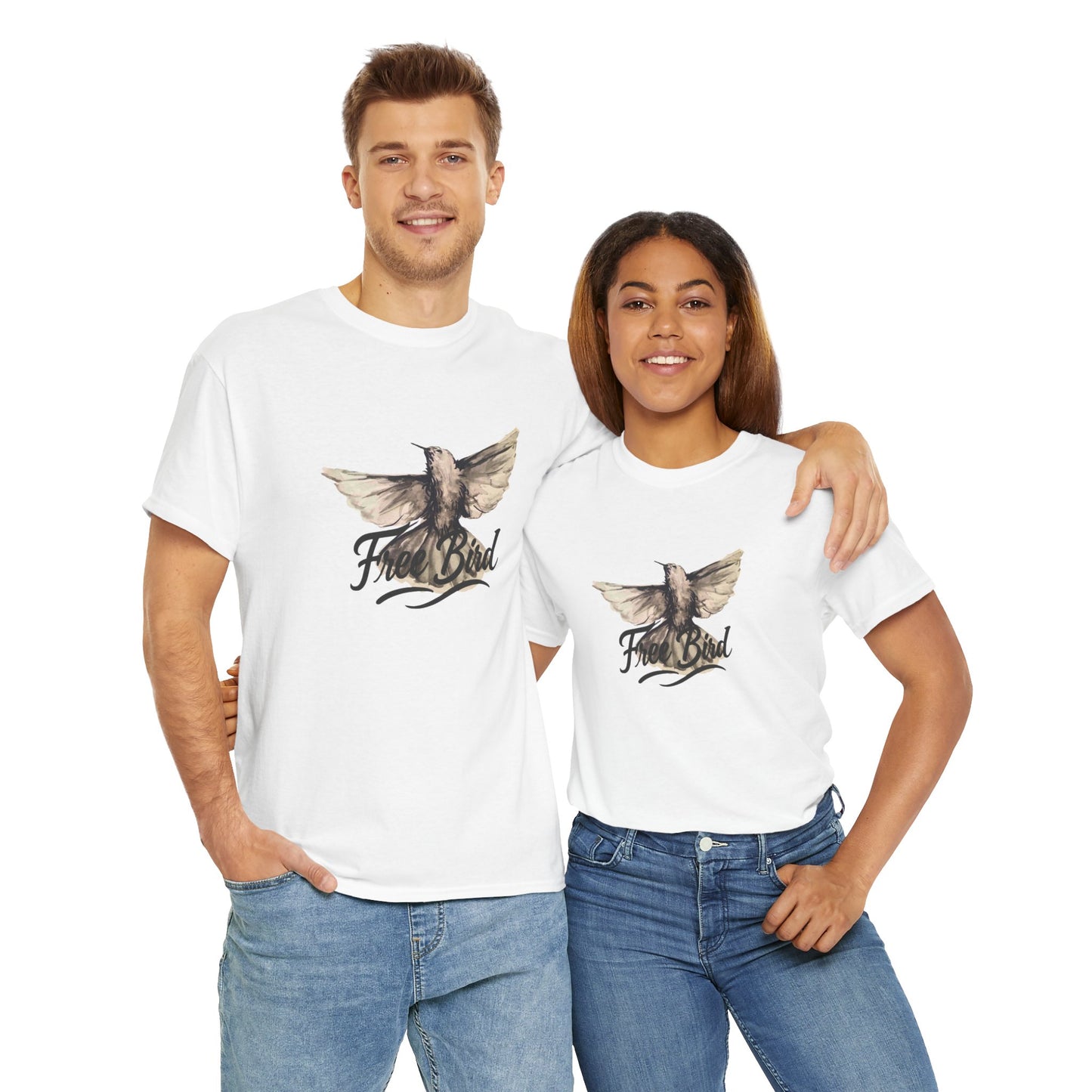 Unisex T-Shirt „Free Bird Sparrow“ – Künstlerisches Vogelmotiv in Wasserfarben