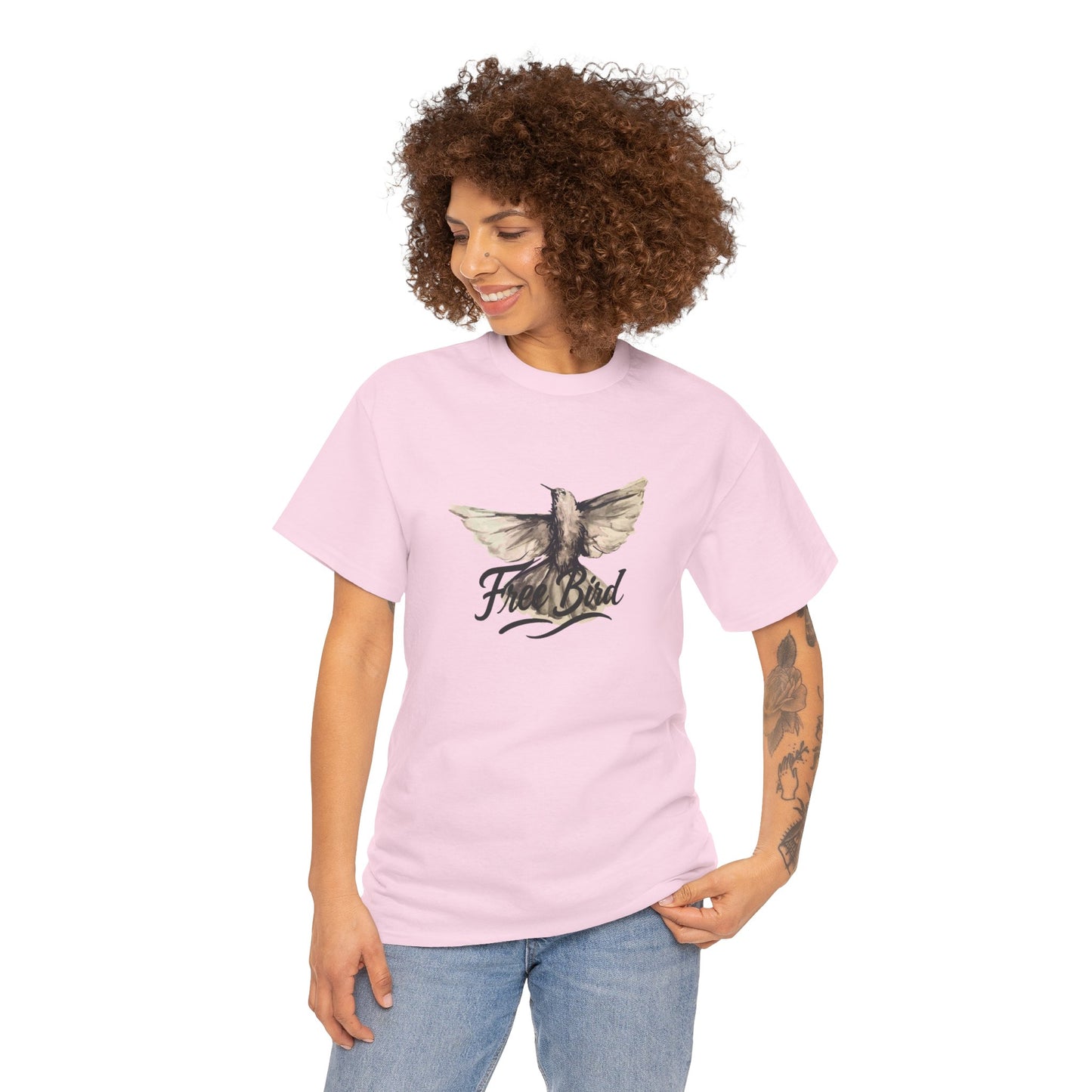Unisex T-Shirt „Free Bird Sparrow“ – Künstlerisches Vogelmotiv in Wasserfarben